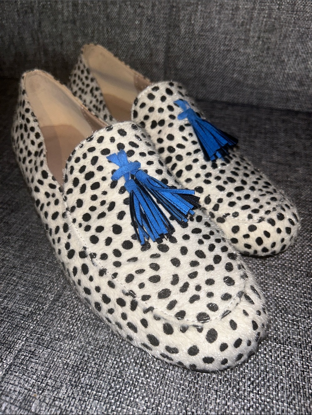 NEW-Women’s Dalmatian Print Loafers with Blue Tassel - Picture 1 of 8